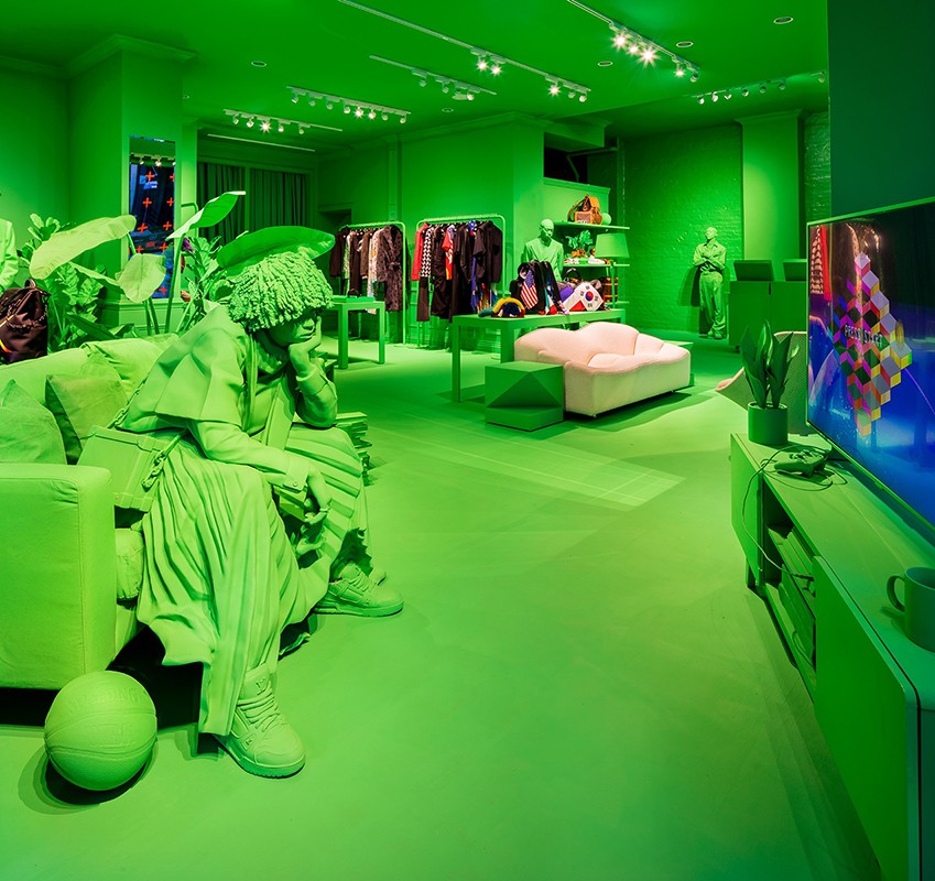 Louis Vuitton & Virgil Abloh Get Neon-Green Coloured Pop-Up Shop